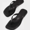 Sandalias Izzy